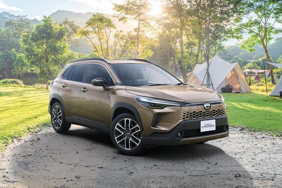 トヨタカローラ山形のカローラクロス車種情報ページです。