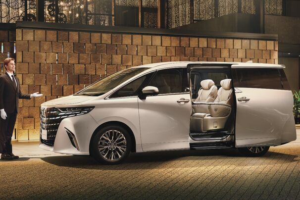 トヨタカローラ山形のアルファード車種情報ページです。