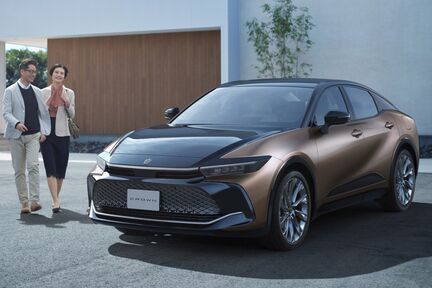 トヨタカローラ山形のクラウンクロスオーバー車種情報ページです。